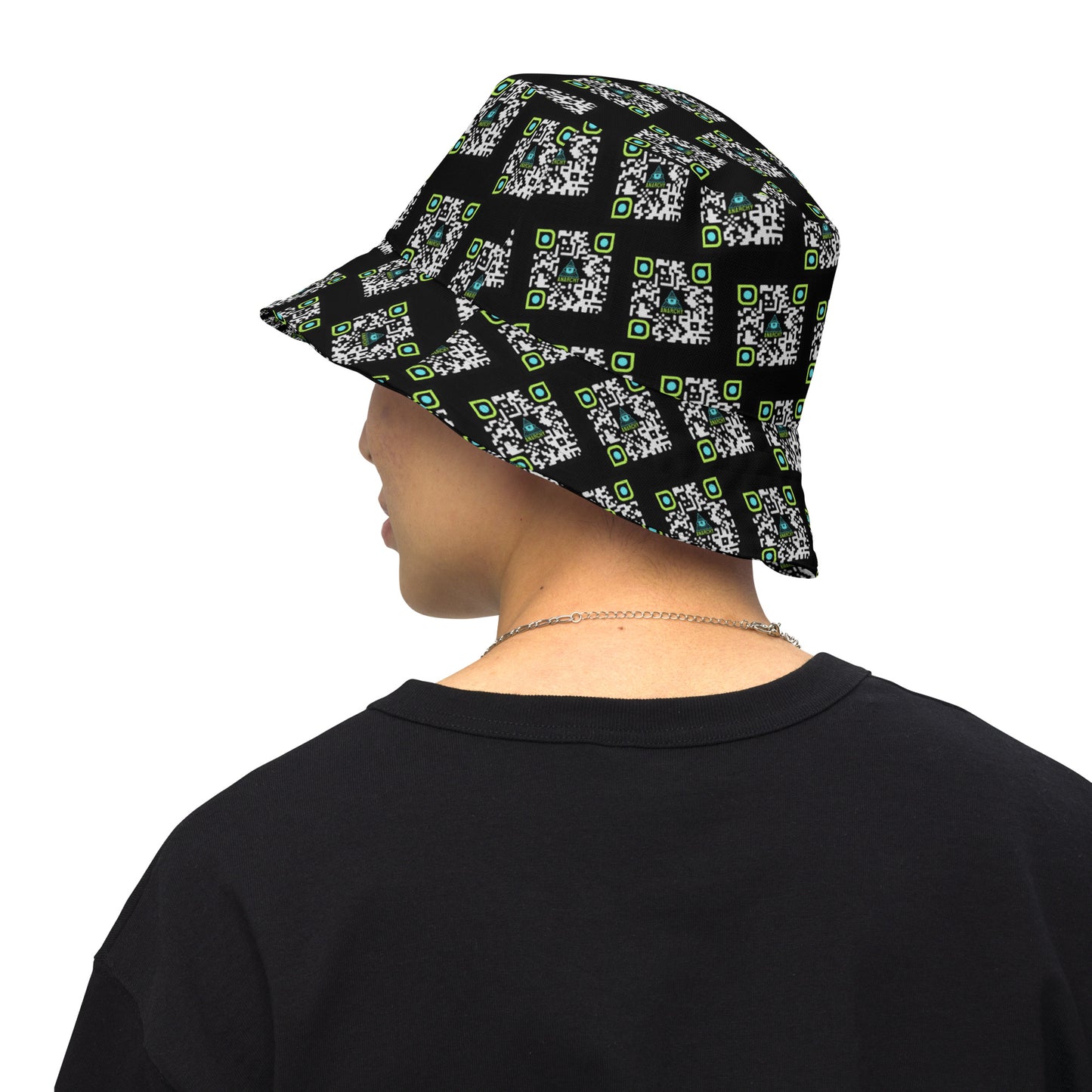 Extremely reversible bucket hat